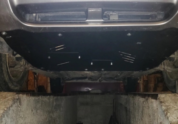 Steel skid plate for Subaru Forester 2