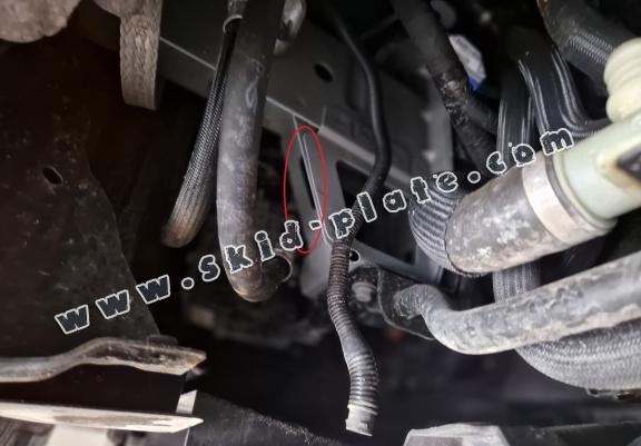 Steel skid plate for Nissan NV300